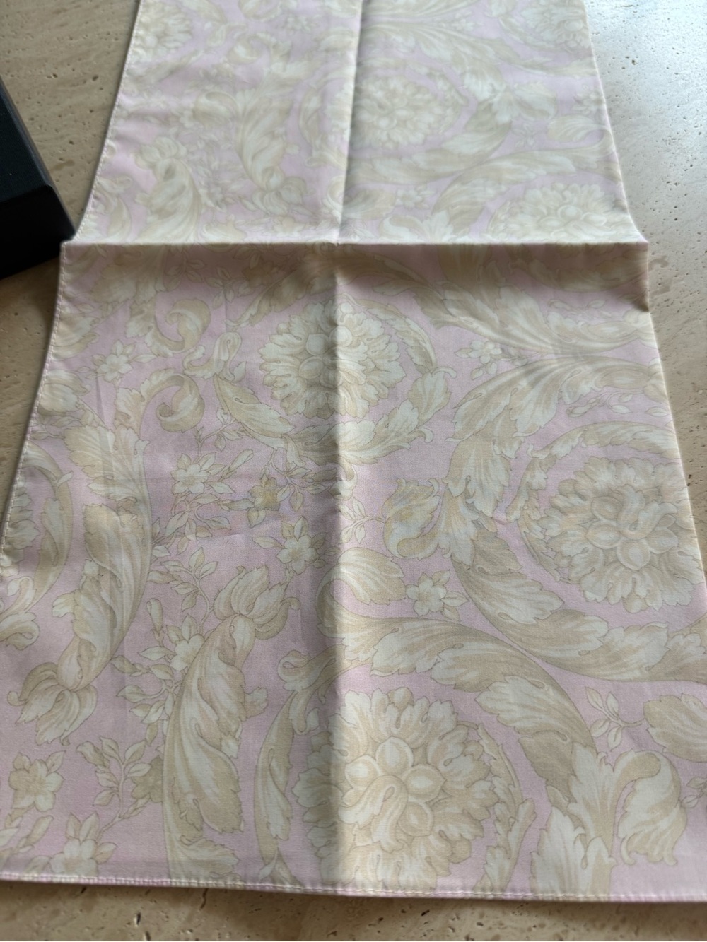 NWT Versace Barocco Print Cotton Pink Square Scarf Foulard Bandana Made in Italy - Picture 14 of 16